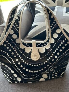 RMD Studio black and white dramatic bag